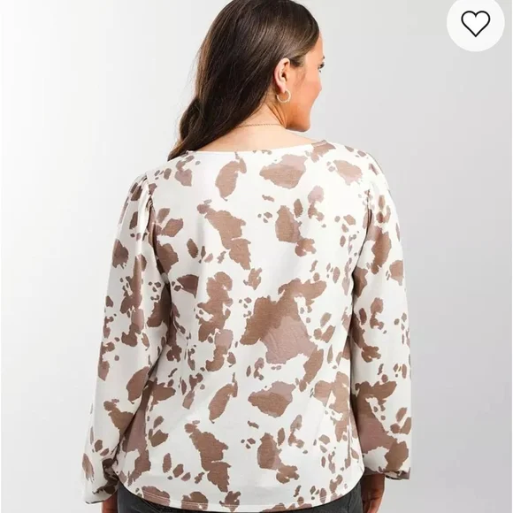 Size L! NWTS! Blouse Western Inspired Cowprint V-neck With Puffy Sleeves - Picture 3 of 6